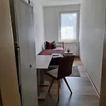 Schoene Vollausgestattete Monteurs- Gaestewohnung Naehe Raffinerie Leuna Und Geiseltalsee 0303