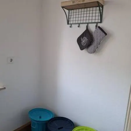 Apartment Schöne Vollausgestattete Monteurs- Gästewohnung Nähe Raffinerie Leuna Und Geiseltalsee Für 4 Personen 0303 Braunsbedra