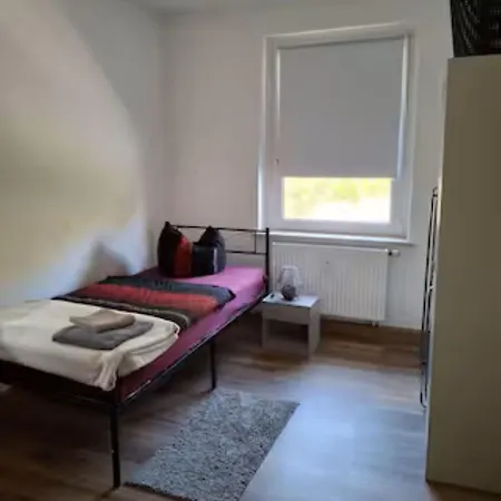 Schoene Vollausgestattete Monteurs- Gaestewohnung Naehe Raffinerie Leuna Und Geiseltalsee 0303 Braunsbedra